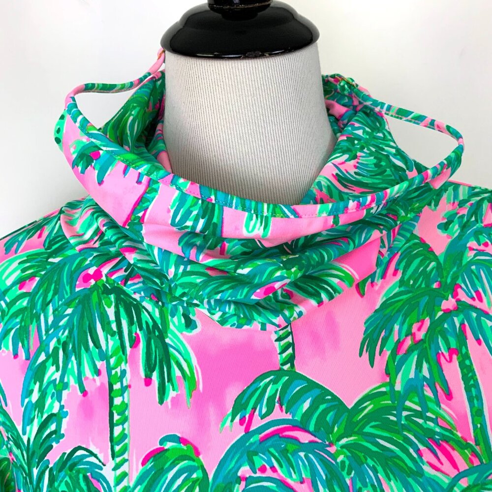 New Lilly Pulitzer Lilshield Palm Tree UPF 50+ Cowlneck Top Sz M - Picture 4 of 16